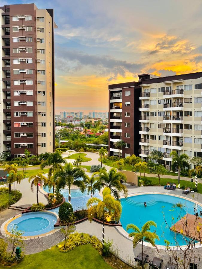 * *P Fantastic 2Br Option For 8 Appartement Iloilo City Buitenkant foto